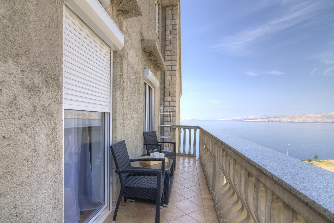 Apartments Lola Senj  Exteriér fotografie